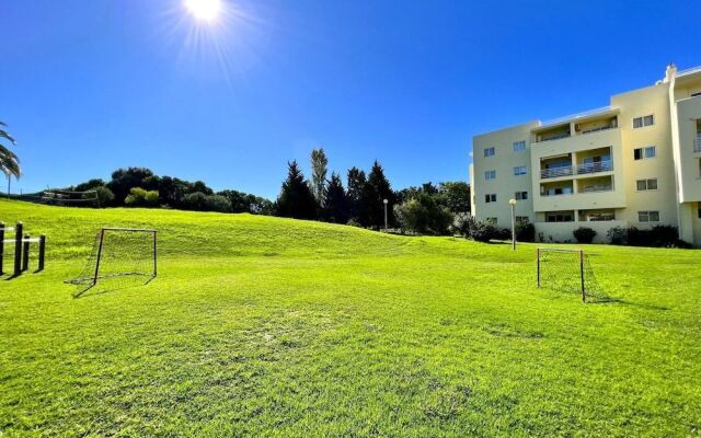 Alvor Paradise With Pool by Homing