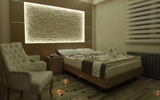 Derya Otel