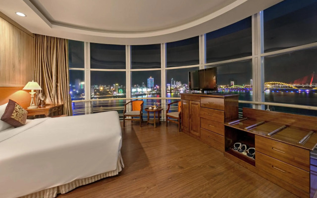 Sun River Hotel