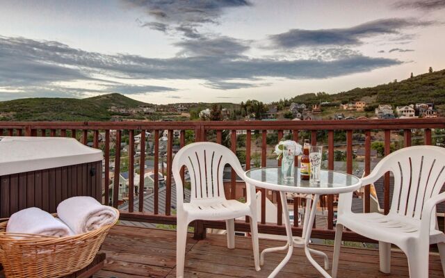 Abode on Woodside