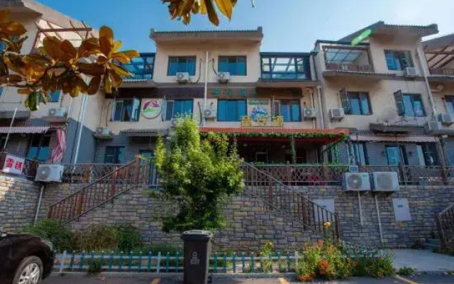 Fairy Tale Town Guanhai Apartment (Changdao Scenic Area)