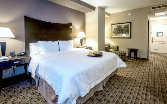 Hampton Inn & Suites Montgomery-Downtown