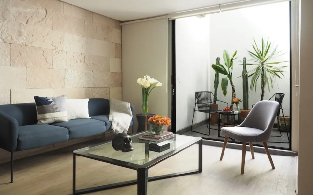 Jardines de Pushkin by The Local Way