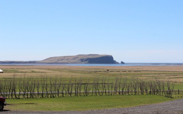 Skammidalur Guesthouse