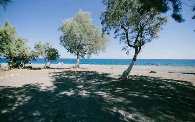 Evi's Sea View Villa