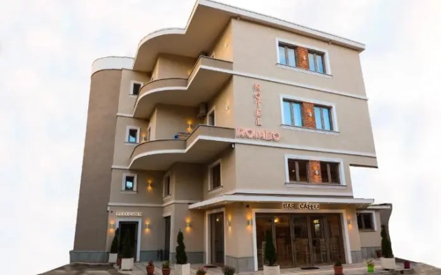 Hotel Romeo