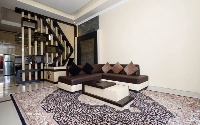 Erna's House Solo by OYO Rooms