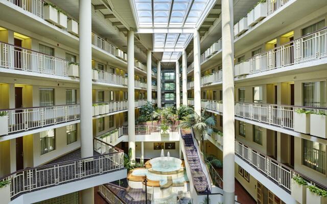 Embassy Suites by Hilton Parsippany