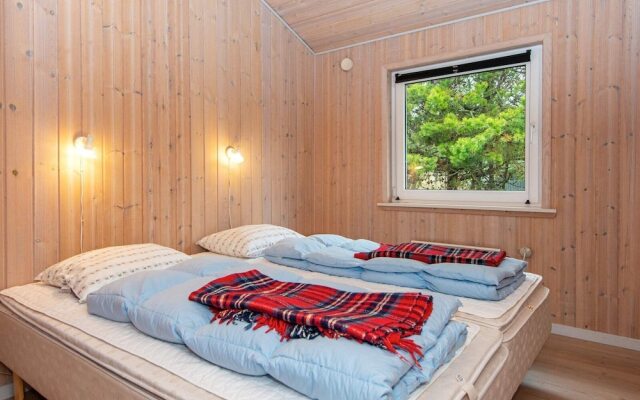 10 Person Holiday Home in Oksbol