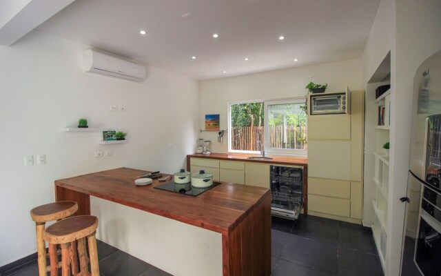 Exclusive Villa in Resort by Olahola