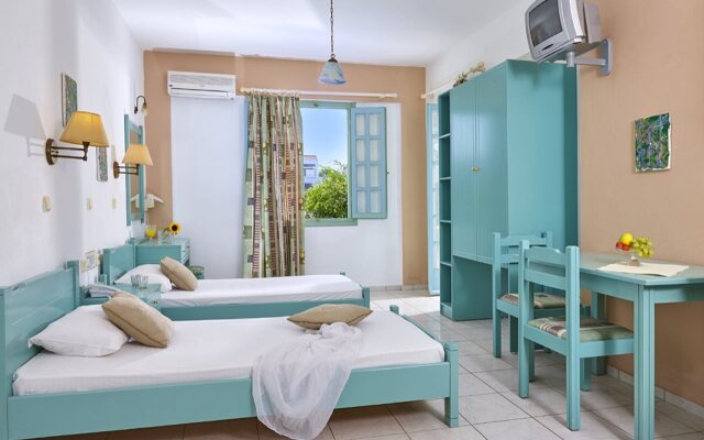 Noble Hotel Suites - Adults Only