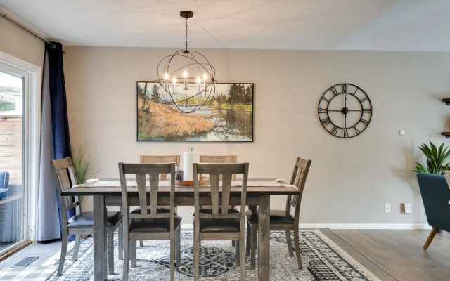 Pet-friendly Omaha Vacation Rental w/ Deck!