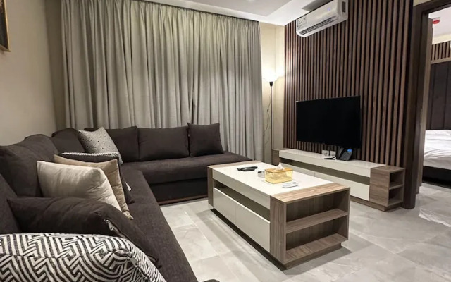Charmig Amman Apartment With Modern Amenities