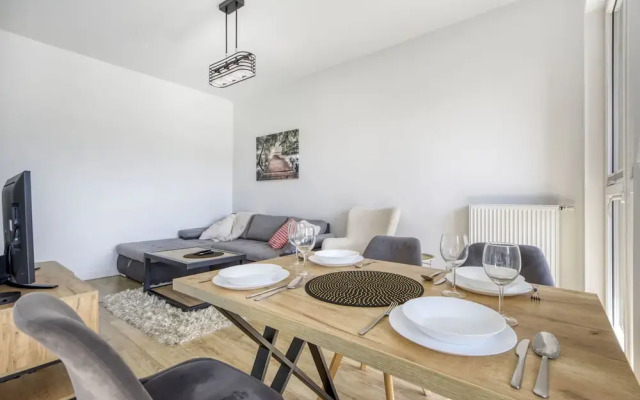 Warsaw Night Apartments Jurajska Airport