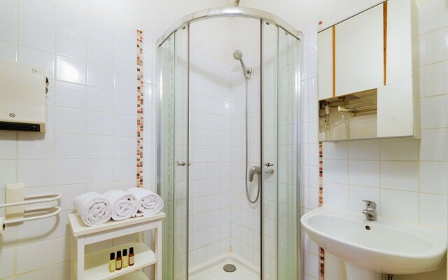 Large one Room Apartment - Notre Dame de la Garde