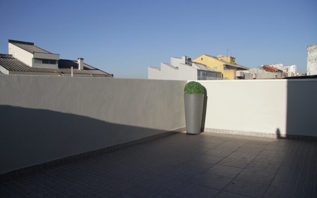 Liiiving in Porto Bright Balcony Apartment