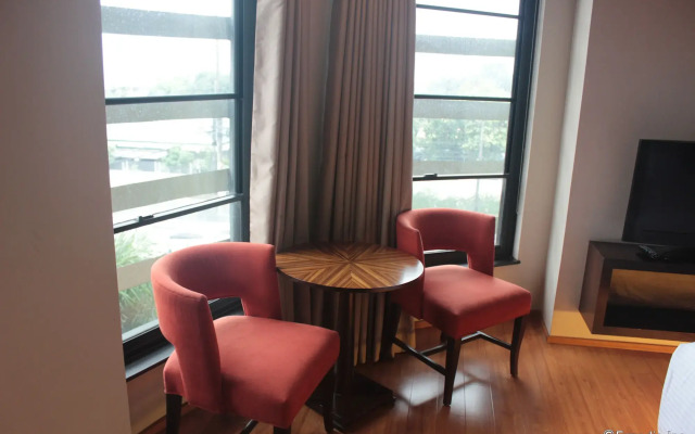 Soleste Suites