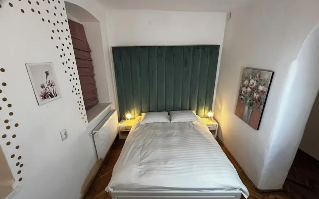 Suite 49