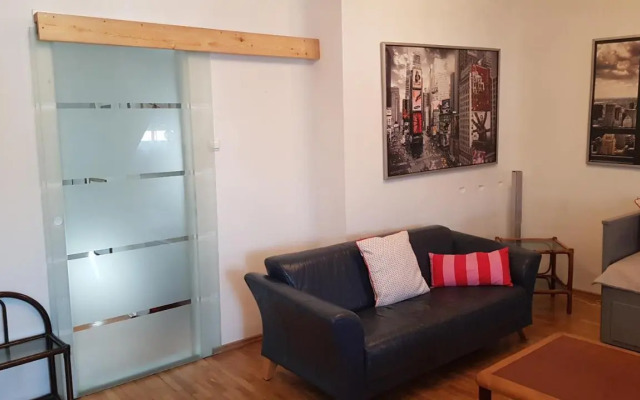 LUNA City Apartman