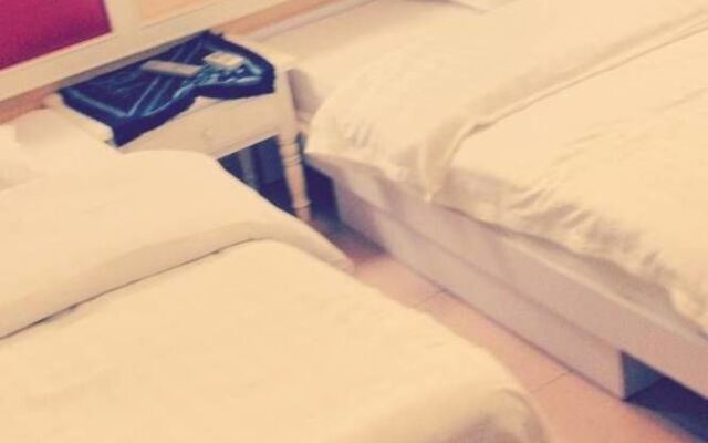 131 International Youth Hostel