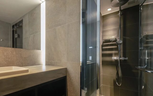 hotel anddoggy Kyoto Nijo