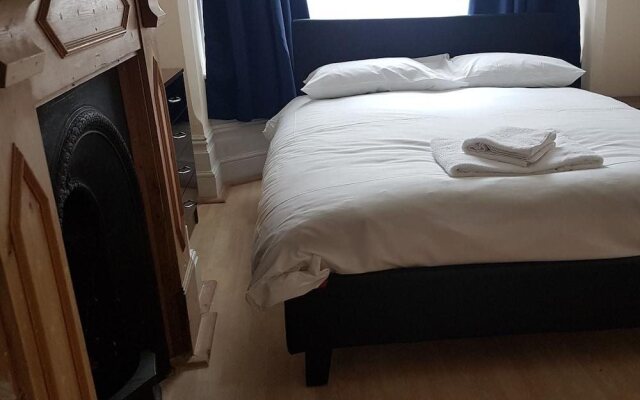 Liss Budget Rooms