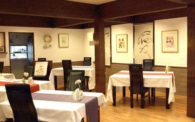 Hotel Royal Silk Inn