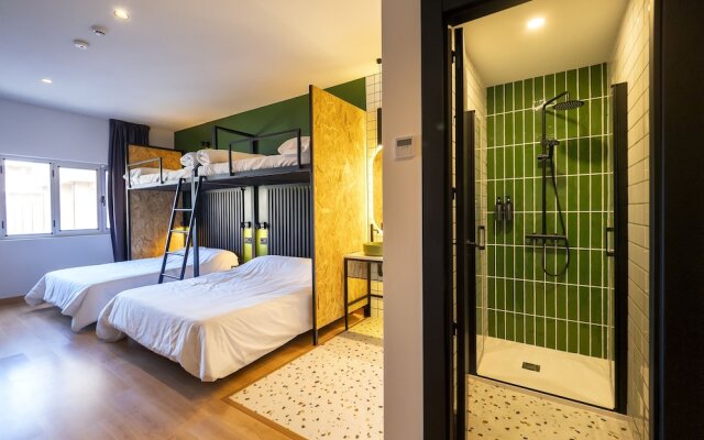 Wonder Hostel