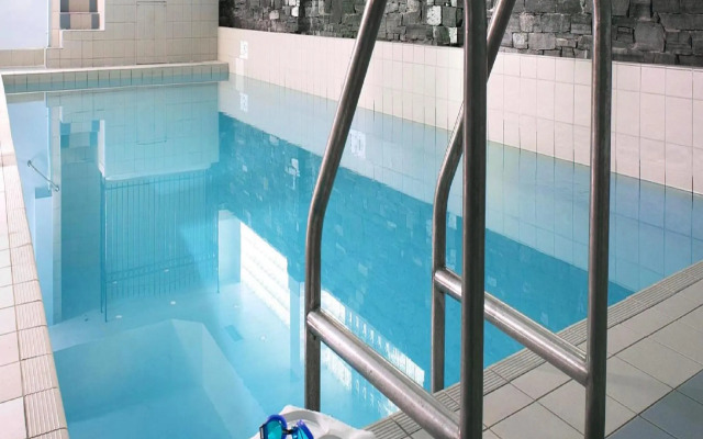 Four Points by Sheraton Edmonton South