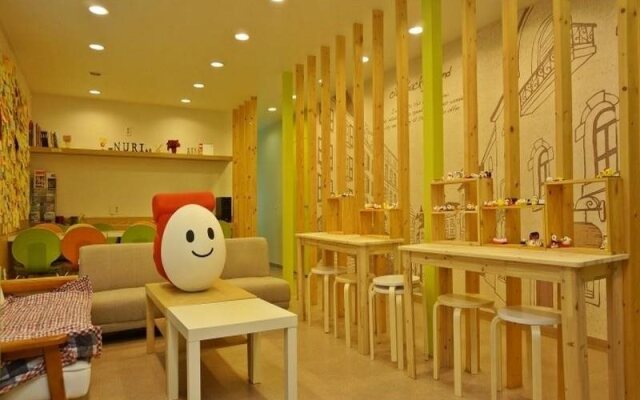Mr Egg Hostel Nampo