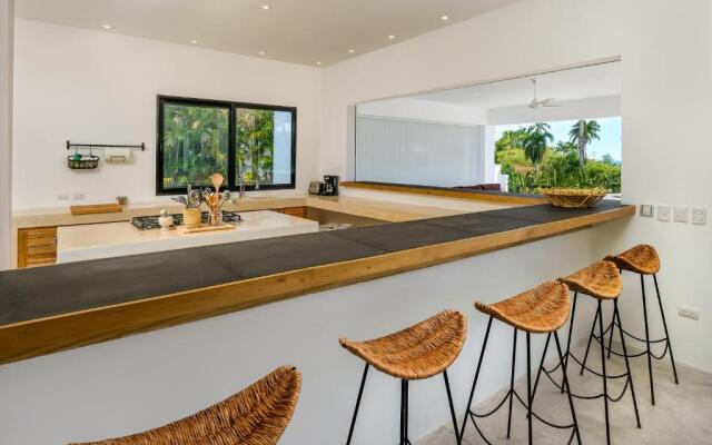 Magnificent new Modern Villa With sea View 5 Bedrooms