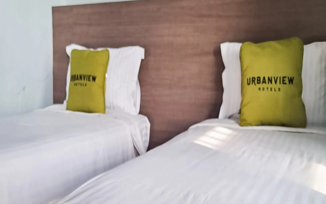 Urbanview Hotel Gapura Parapat by RedDoorz
