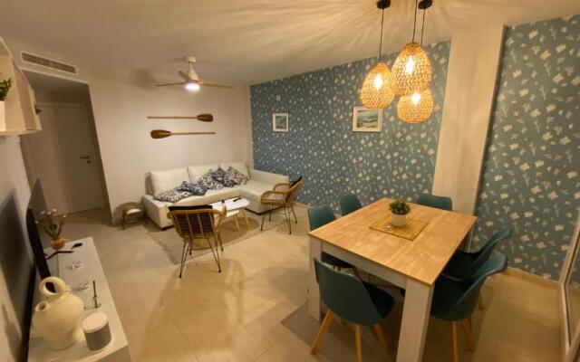 1ªLínea-50m de playa-210m2 utiles-BBQ privada-Vistas al mar-3 terrazas