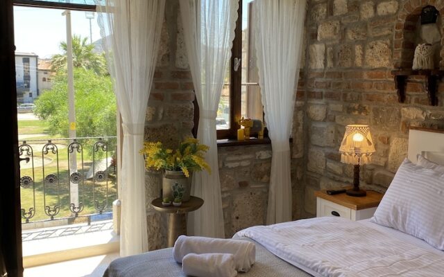 Ionia Liberty Stone Hotel