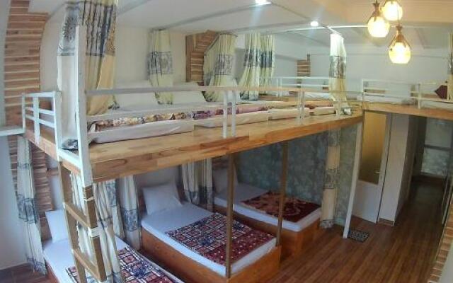 Hostel Huong Ha 2