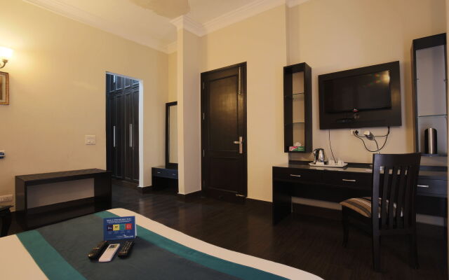 FabHotel Aashraye Nehru Place