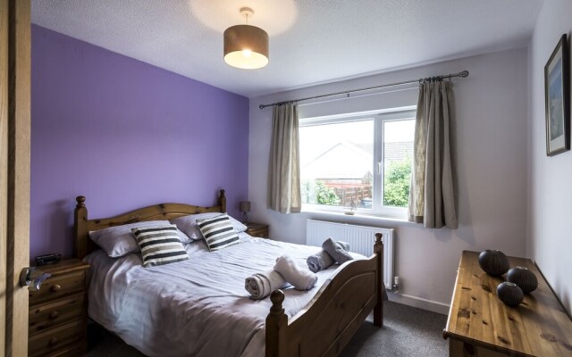 Meadow View - 3 Bedroom Holiday Home