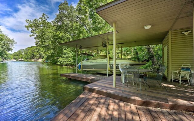 Lakefront Getaway w/ Private Dock & Kayaks!