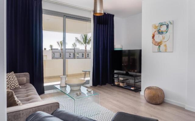 2313-Amazing new luxury apartment with three bedrooms