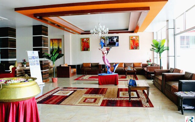 Big Hotel