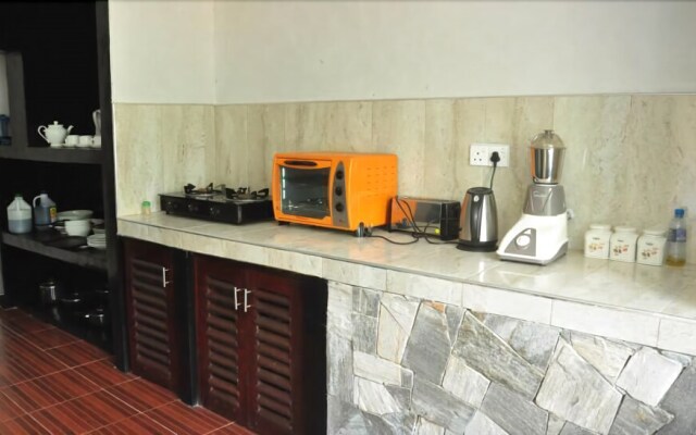 Asantha Guest House