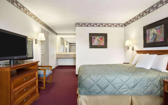 Ramada by Wyndham Batesville