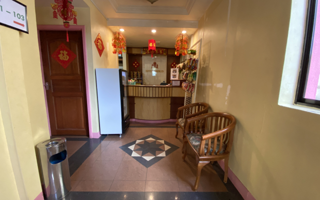 OYO 89958 Hotel Umimas