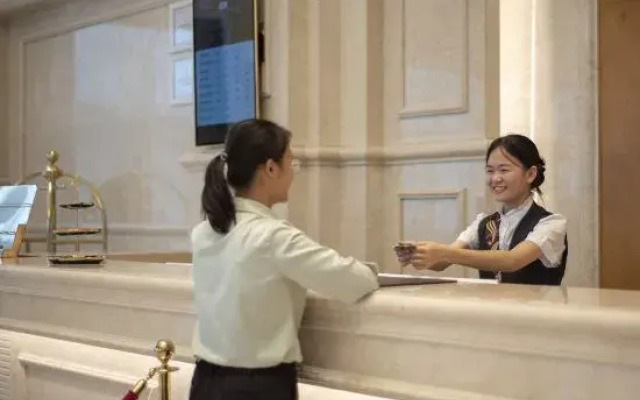 Vienna International Hotel (Zhangshu Times Square Renhe)