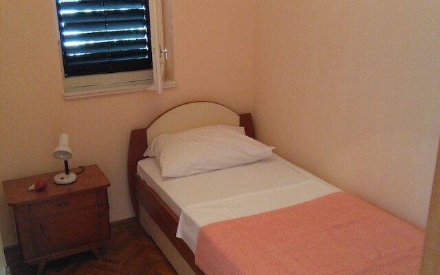 Comfortable Apartment, Zadar Borik, up To 5 Persons