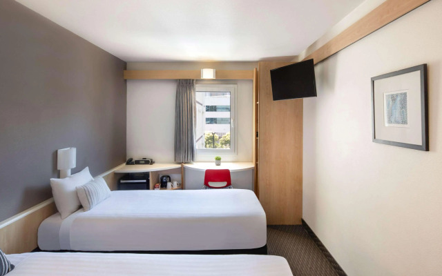 ibis Newcastle