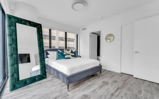 Bellair Yorkville