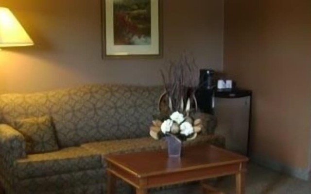 Talbot Trail Inn & Suites