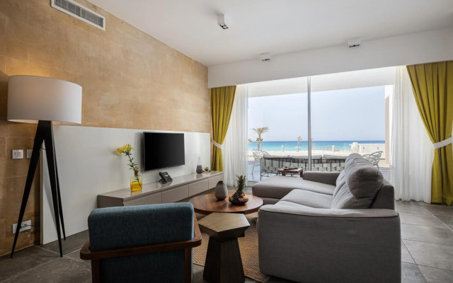 The G Hotel Seashell