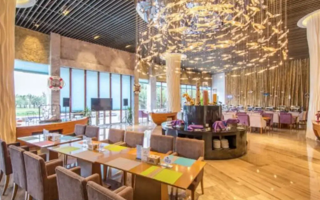 Days Hotel & Suites Yangjiang